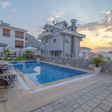 Benali Hotell 4*